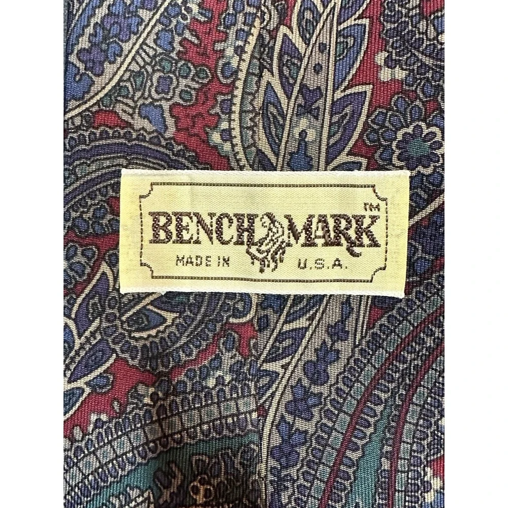 Benchmark Tie Paisley Necktie 100% Silk Made in USA 59